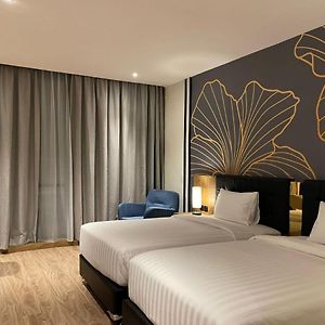 Deluxe Twin Room Smoking
